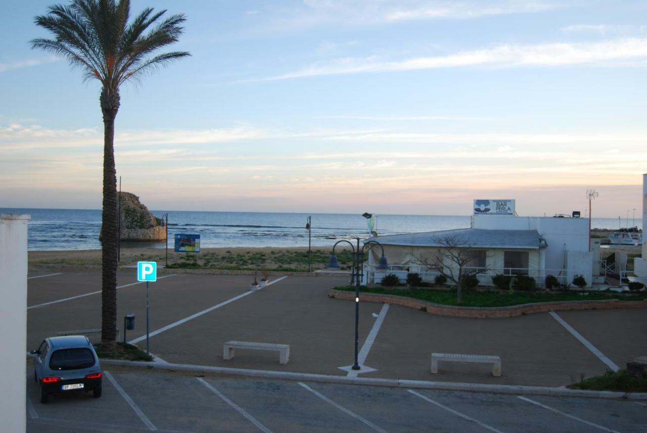 Appartamento Sul Mare Torre Pali Exteriér fotografie